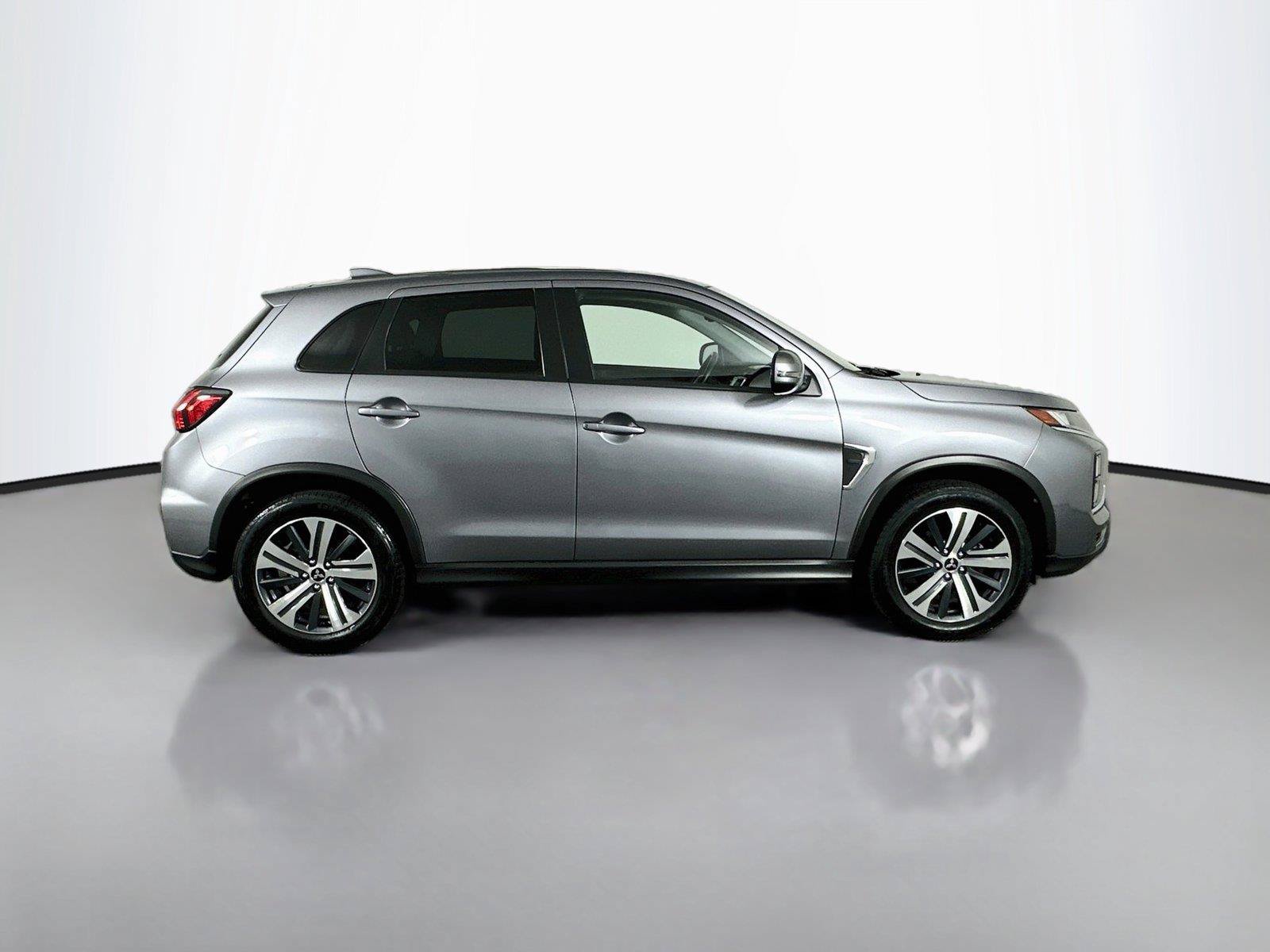 Used 2024 Mitsubishi Outlander Sport AWD image 17