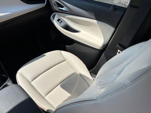 Used 2025 Buick Encore GX Avenir w/ Avenir Technology Package image 14