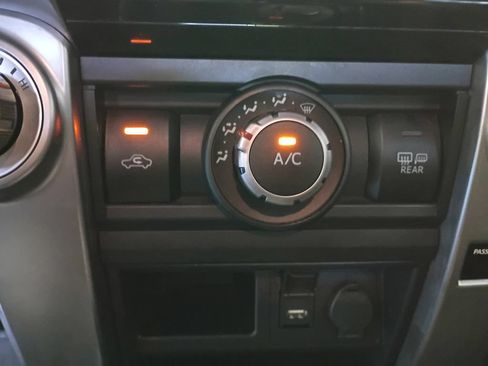 Used 2021 Toyota 4Runner SR5 AWD/4WD image 17