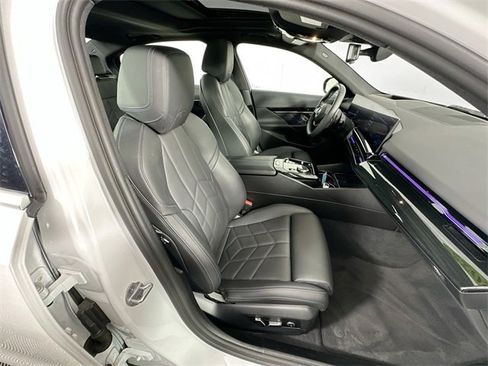 Used 2025 BMW 530i xDrive 530i xDrive image 30