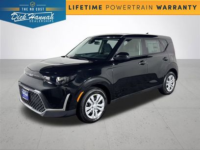 New 2025 Kia Soul LX