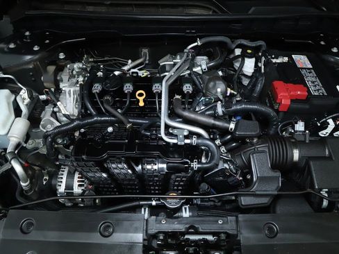 Used 2025 Nissan Altima 2.5 SV FWD image 34