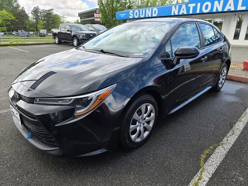 Used 2023 Toyota Corolla LE FWD image 1