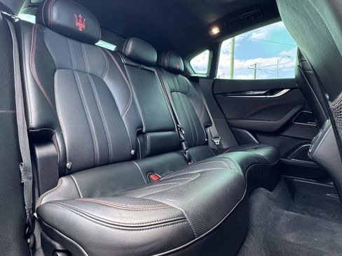 Used 2018 Maserati Levante GranSport image 35