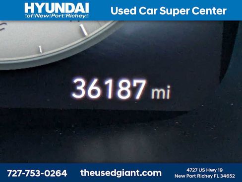 Used 2021 Hyundai Santa Fe SEL w/ Convenience Package FWD image 36