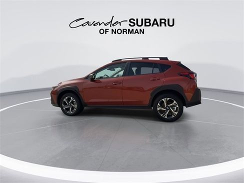Used 2025 Subaru Crosstrek 2.0i Premium image 8