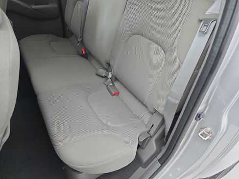 Certified 2020 Nissan Frontier SV RWD image 13