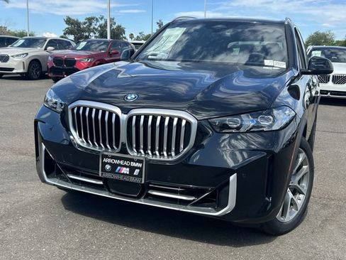 Used 2026 BMW X5 xDrive50e AWD/4WD image 3