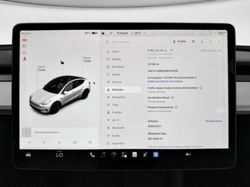 Used 2021 Tesla Model Y Long Range AWD/4WD image 11