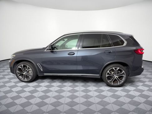Used 2022 BMW X5 sDrive40i w/ Parking Assistance Package RWD image 2