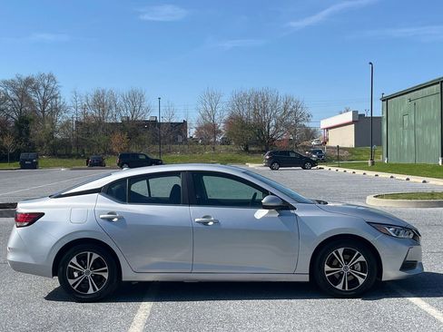 Used 2022 Nissan Sentra SV image 8