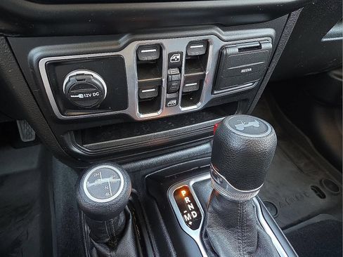 Used 2023 Jeep Wrangler Unlimited w/ 8.4" Radio Group AWD/4WD image 20
