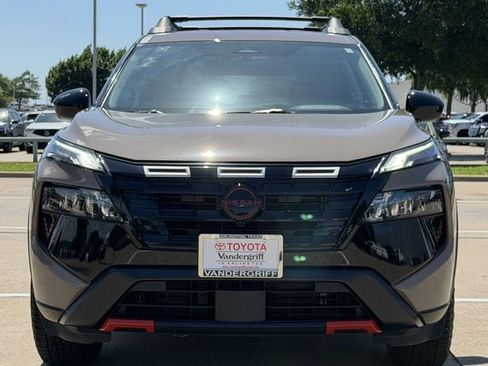 Used 2025 Nissan Rogue SV AWD/4WD image 7
