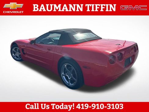 Used 2004 Chevrolet Corvette Convertible w/ Preferred Equipment Group RWD image 5