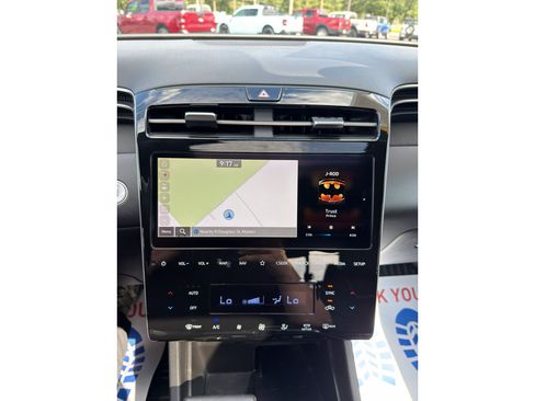 Used 2023 Hyundai Santa Cruz Limited AWD/4WD image 14