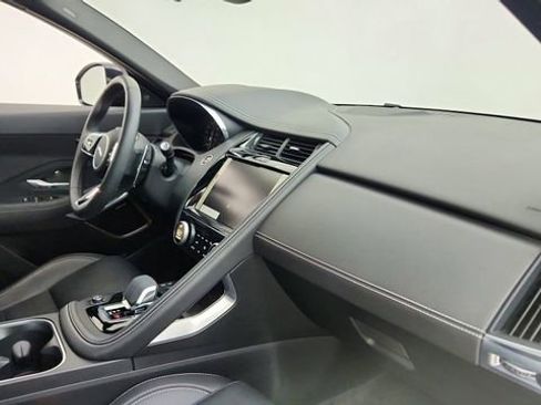 Used 2024 Jaguar E-PACE R-Dynamic SE image 20