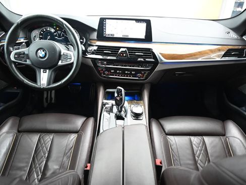 Used 2018 BMW M550i xDrive AWD/4WD image 24