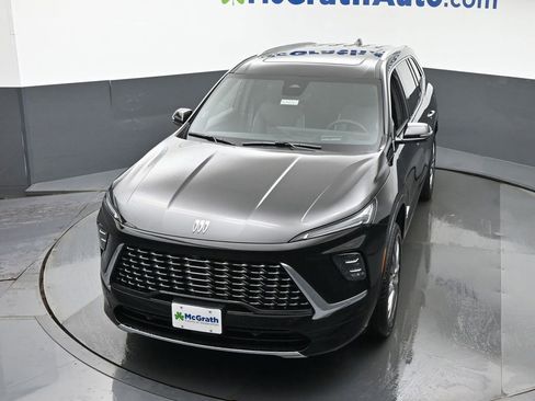 New 2026 Buick Enclave Avenir w/ Super Cruise Package image 32