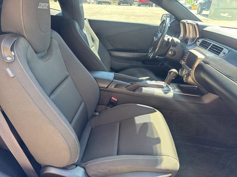 Used 2014 Chevrolet Camaro SS image 12