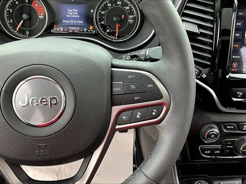 Used 2022 Jeep Cherokee Limited AWD/4WD image 12