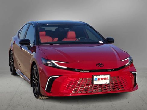 Used 2026 Toyota Camry XSE w/ Premium Package FWD image 3