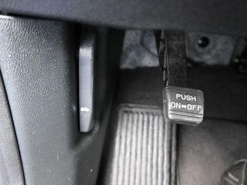 Used 2022 Kia Sorento S image 29