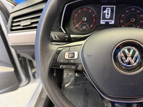 Used 2019 Volkswagen Jetta SE FWD image 14