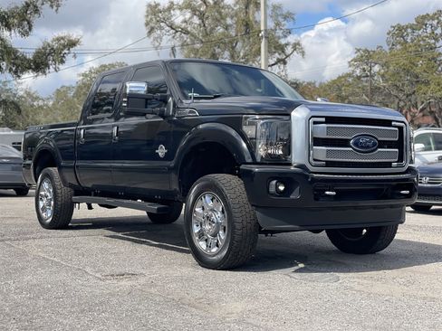 Used 2013 Ford F250 Platinum w/ FX4 Off Road Pkg image 13