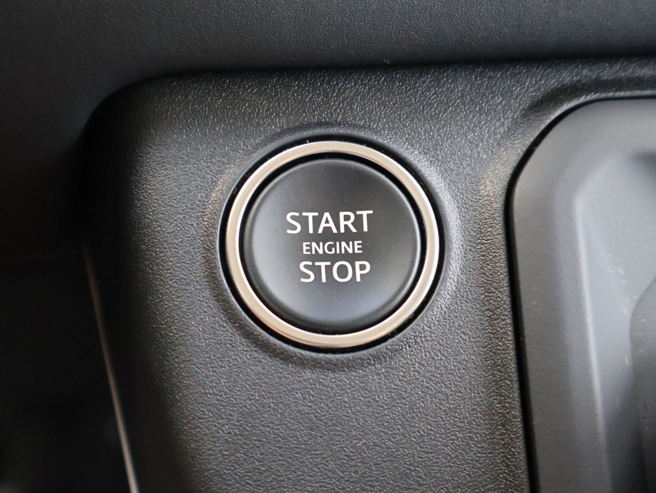 Used 2025 Land Rover Defender 110 S AWD/4WD image 23