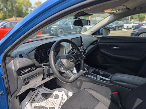 Used 2024 Nissan Sentra SV FWD image 18