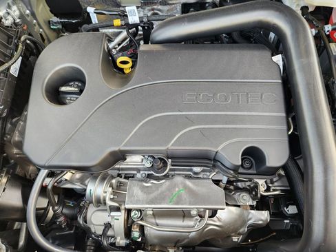 New 2026 Chevrolet Equinox LT w/ LPO, Floor Liner Package FWD image 20