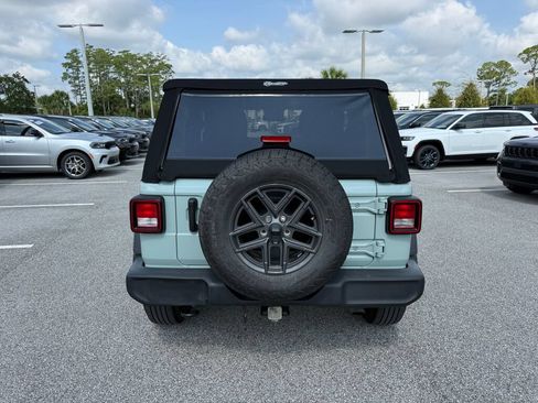 Used 2024 Jeep Wrangler Sport AWD/4WD image 4