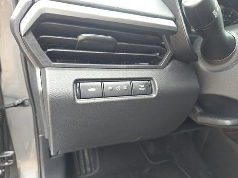 Used 2019 Nissan Altima 2.5 SR FWD image 15
