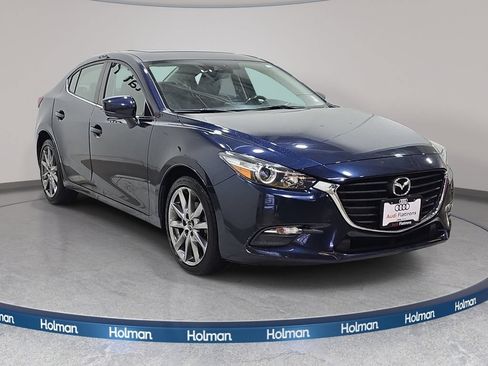 Used 2018 MAZDA MAZDA3 Touring FWD image 4