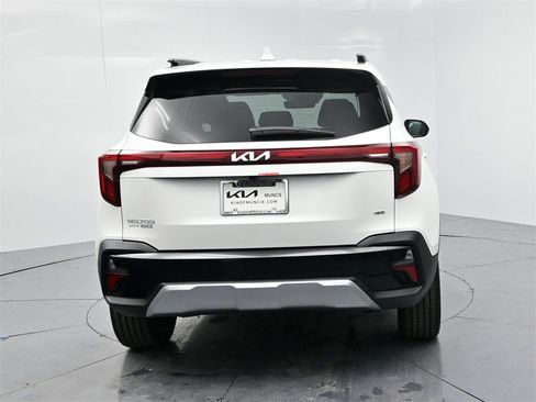 New 2026 Kia Seltos SX image 7