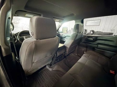 Used 2021 GMC Sierra 1500 4x4 Crew Cab w/ Sierra Value Package image 9