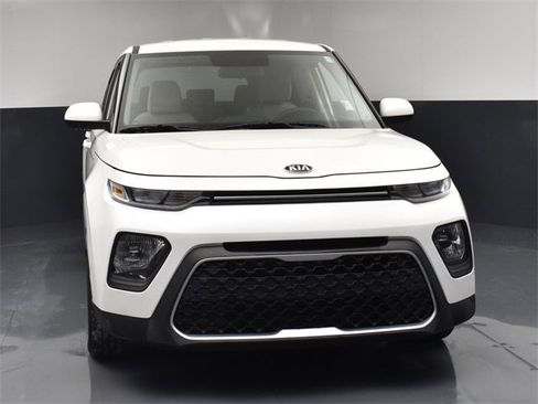Certified 2021 Kia Soul LX image 3