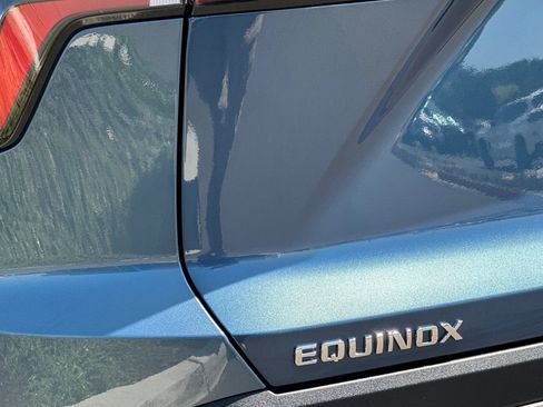 New 2026 Chevrolet Equinox LT w/ Safety and Technology Package FWD image 27