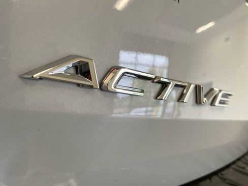 New 2026 Ford Explorer Active w/ Active Comfort Package image 7