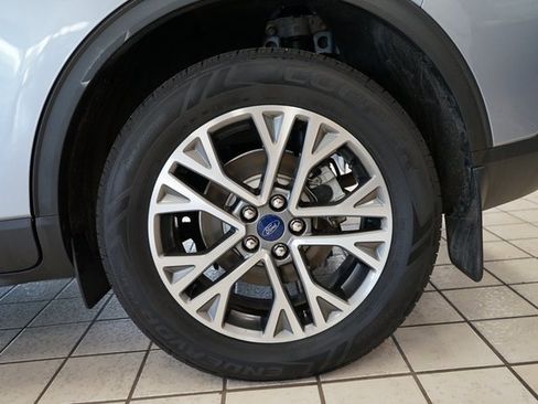 Used 2022 Ford Escape SEL w/ Technology Package image 49