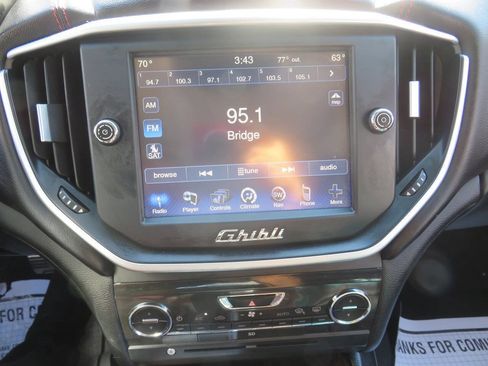 Used 2016 Maserati Ghibli S Q4 AWD/4WD image 17