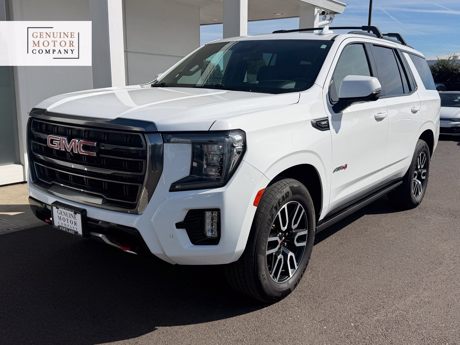 Used 2021 GMC Yukon AT4 w/ AT4 Premium Plus Package AWD/4WD image 1