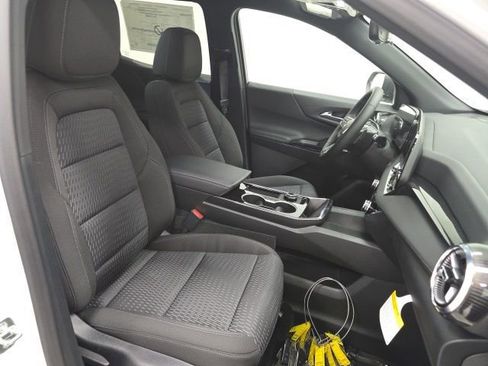 New 2026 Chevrolet Equinox LT w/ Safety and Technology Package image 25