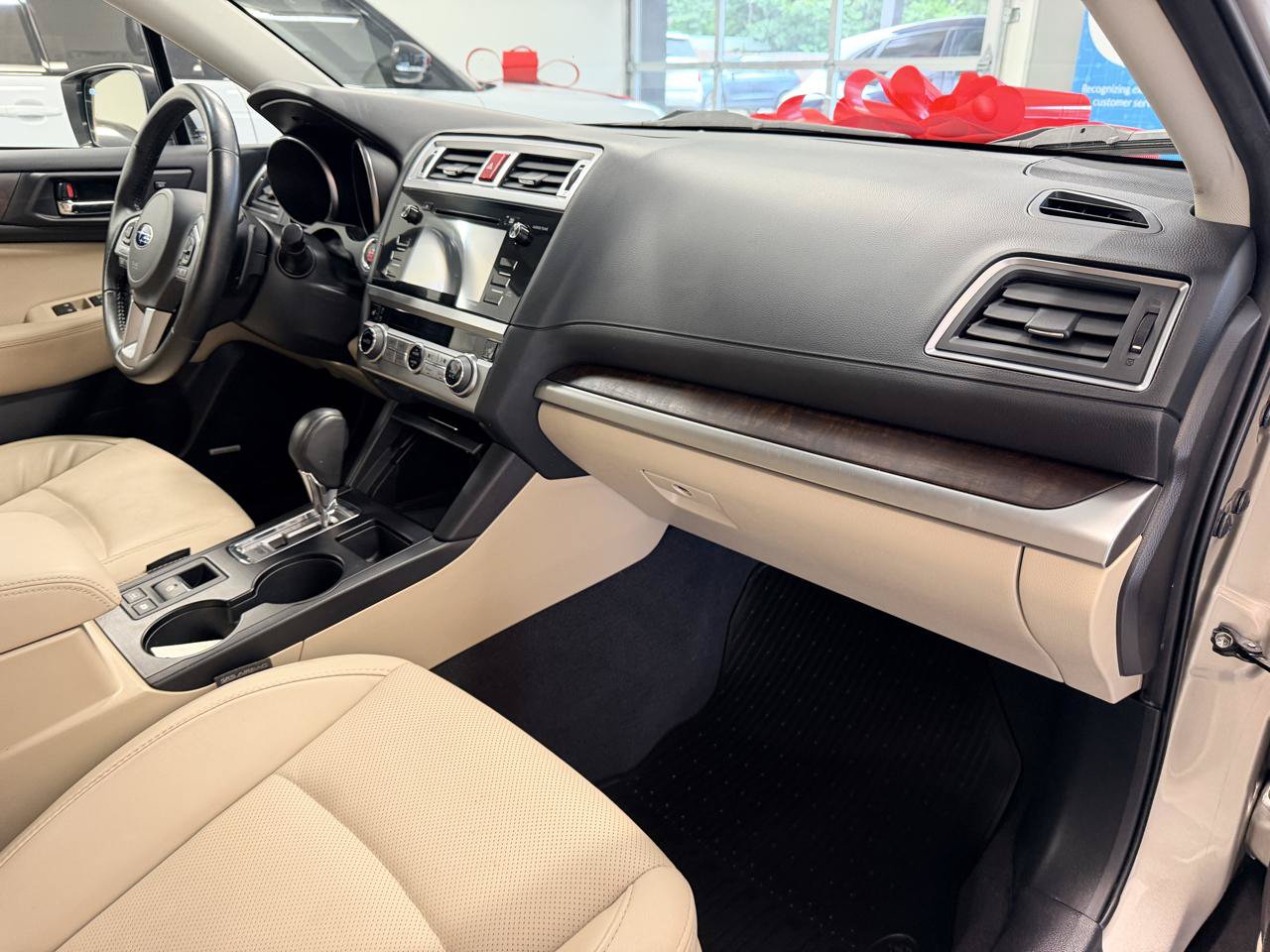 Used 2017 Subaru Outback 2.5i Limited AWD/4WD image 23