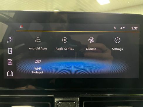 Used 2025 Chevrolet TrailBlazer RS w/ Convenience Package image 10