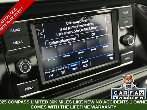 Used 2024 Volkswagen Jetta SE FWD image 34