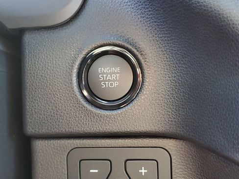 New 2026 Toyota Tundra SR5 AWD/4WD image 32