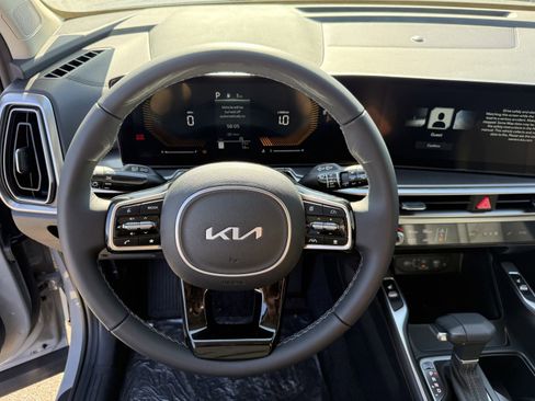New 2025 Kia Sorento S w/ Panoramic Sunroof Package image 7