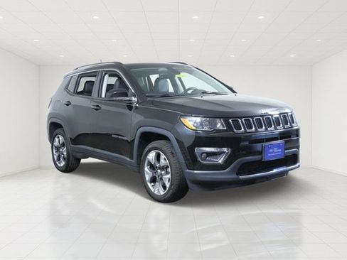 Used 2018 Jeep Compass Limited w/ Navigation Group AWD/4WD image 1