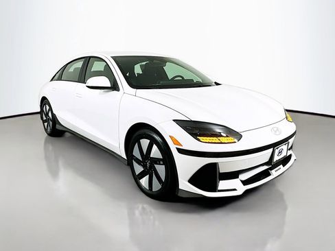 New 2025 Hyundai Ioniq 6 SE image 3